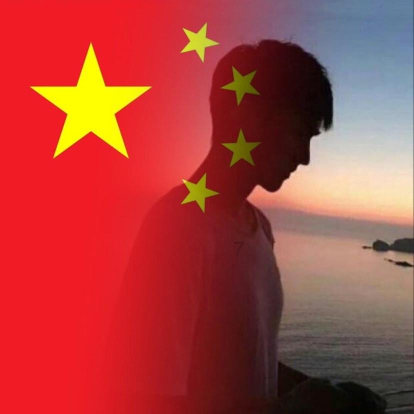 云南镇雄山体滑坡:全力搜救失联人员