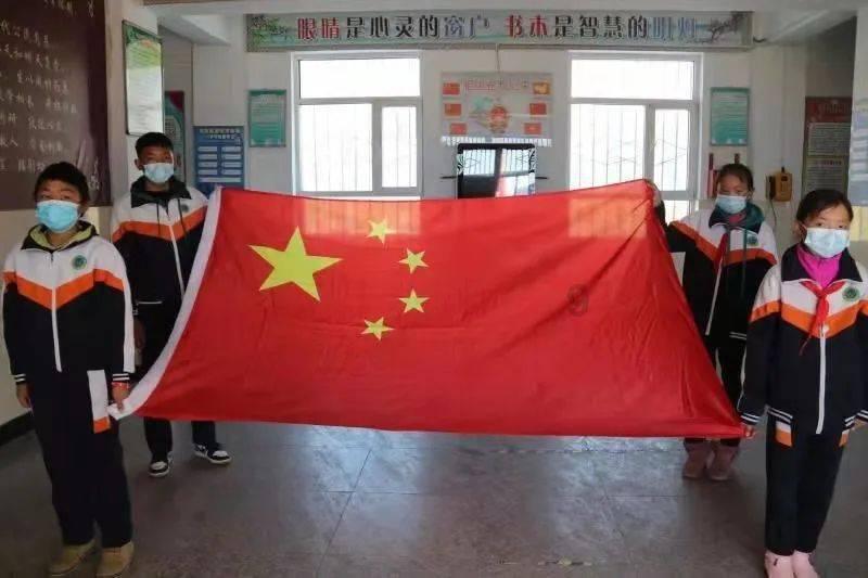 得篮板者得势？辽宁首节11前场板&投篮32中9 落后5分