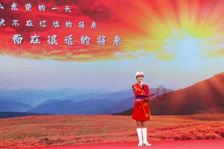 甘肃临泽：演练龙腾狮舞迎新春