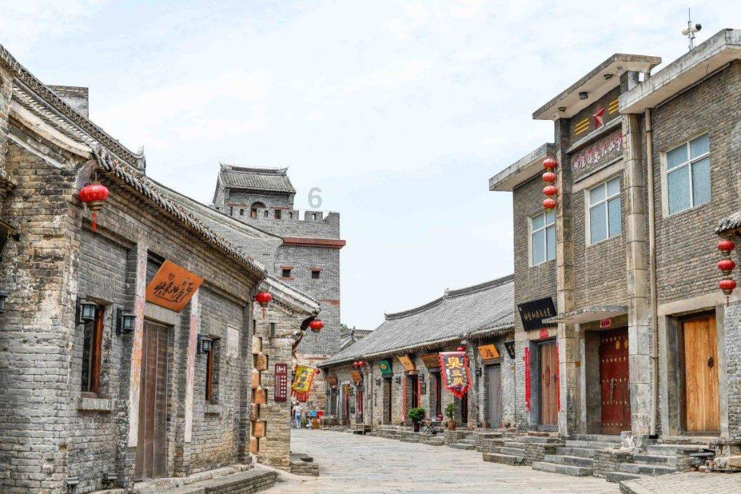 一个明朝灭亡以后,还在继续抗击清朝的朝代,是明朝的最后希望